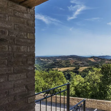 Leone Bed & Breakfast 4*