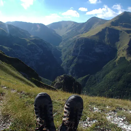 Leone Bed & Breakfast