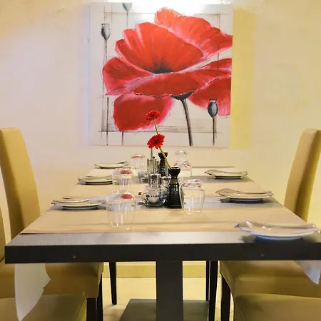 Leone Bed & Breakfast